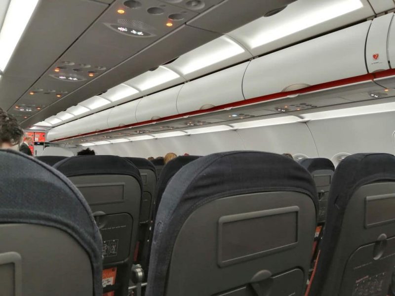 Sitze an Bord eines A320neo von Easyjet (Foto: Robert Spohr).